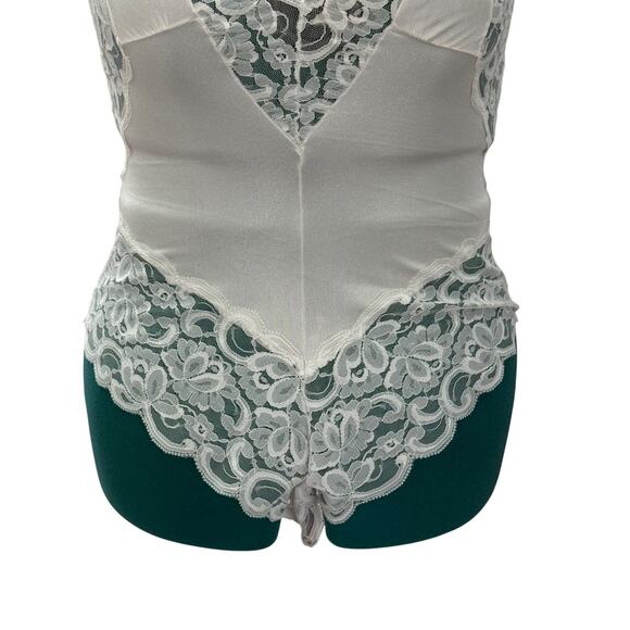 Vintage Interludes by CIRA White Lace Satin Teddy Bodysuit Lingerie Medium - Picture 9 of 16